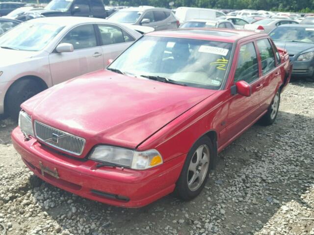 YV1LS5371W2539683 - 1998 VOLVO S70 T5 TUR RED photo 2