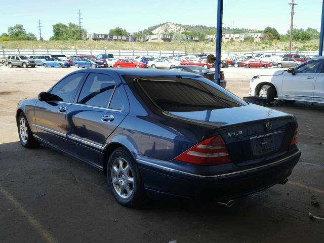 WDBNG75J6YA092120 - 2000 MERCEDES-BENZ S500 BLUE photo 3