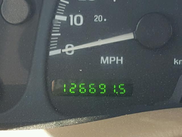 5LMFU28R01LJ15946 - 2001 LINCOLN NAVIGATOR RED photo 8