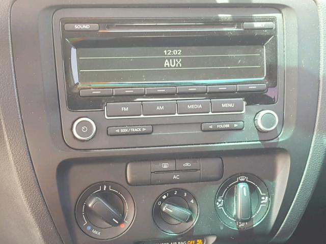 3VW2K7AJ6BM087127 - 2011 VOLKSWAGEN JETTA BASE 银色 照片 9