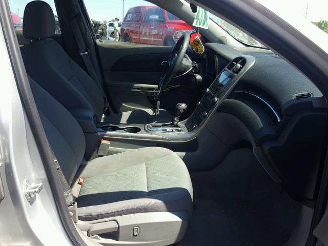 1G11B5SA9DF194251 - 2013 CHEVROLET MALIBU LS ვერცხლისფერი ფოტო 5