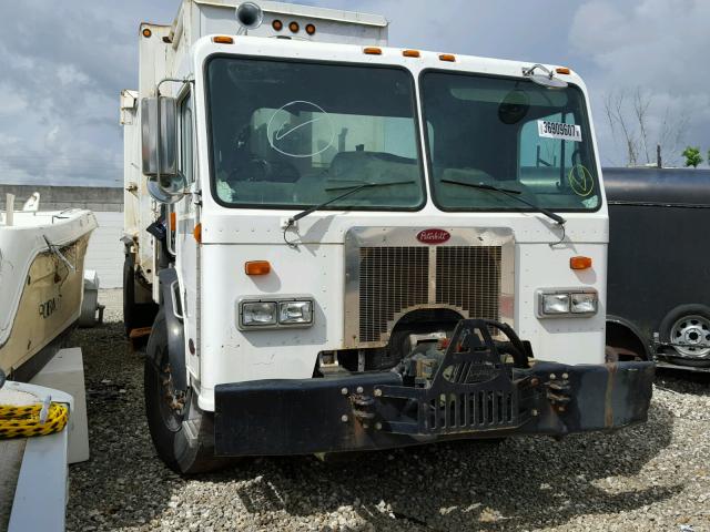 1NPZLT0X25D716047 - 2005 PETERBILT COE 320 WHITE photo 1