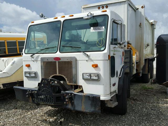 1NPZLT0X25D716047 - 2005 PETERBILT COE 320 WHITE photo 2