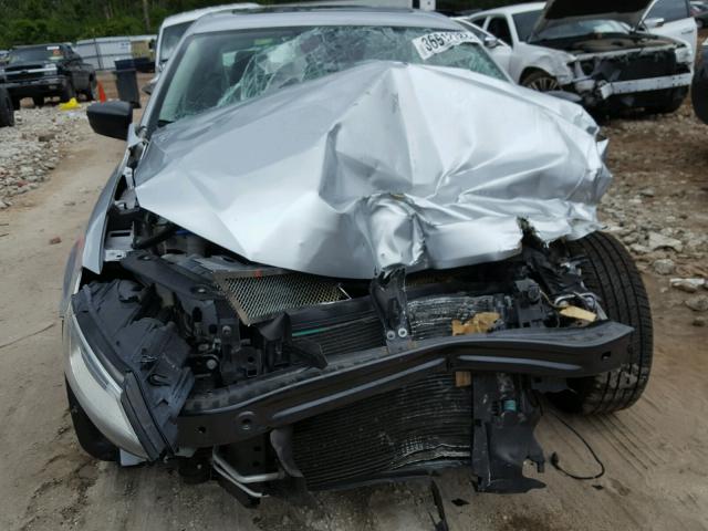 3VW2K7AJ1CM352084 - 2012 VOLKSWAGEN JETTA BASE 银色 照片 9