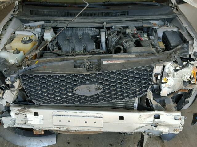 1FMDK05136GA48052 - 2006 FORD FREESTYLE SILVER photo 7