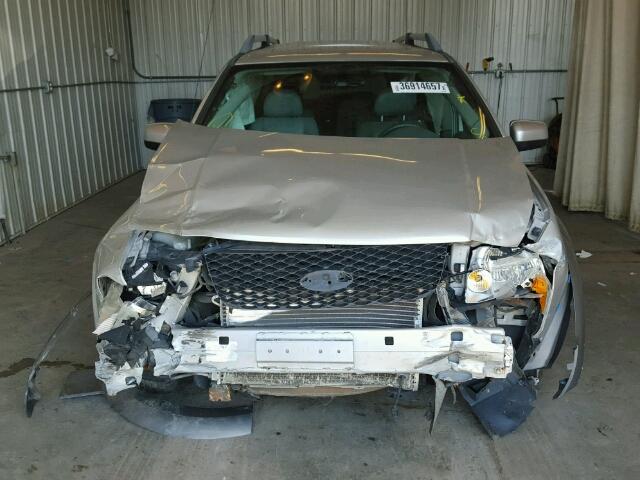 1FMDK05136GA48052 - 2006 FORD FREESTYLE SILVER photo 9