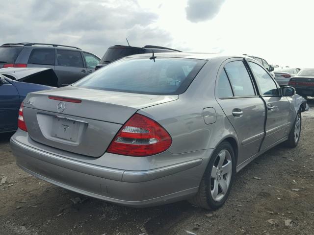 WDBUF65J04A489003 - 2004 MERCEDES-BENZ E 320 GRAY photo 4