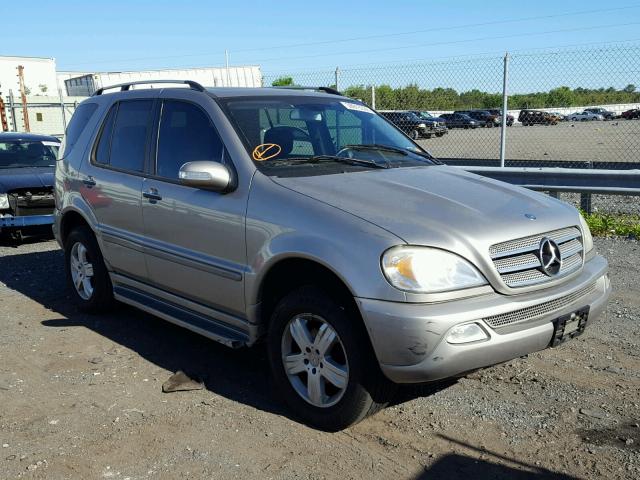 4JGAB57E25A556949 - 2005 MERCEDES-BENZ ML 350 GRAY photo 1