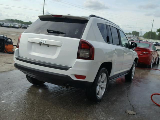 1C4NJCBA5GD525424 - 2016 JEEP COMPASS SP WHITE photo 4