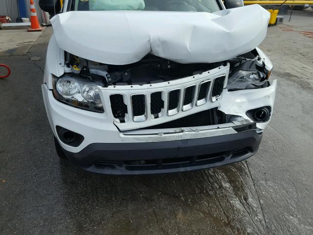 1C4NJCBA5GD525424 - 2016 JEEP COMPASS SP WHITE photo 9