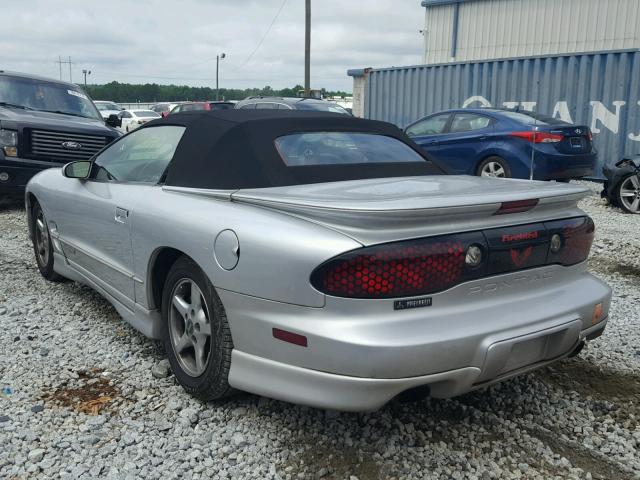 2G2FS32K522169439 - 2002 PONTIAC FIREBIRD SILVER photo 3