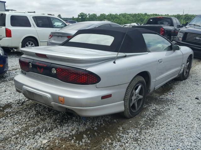 2G2FS32K522169439 - 2002 PONTIAC FIREBIRD SILVER photo 4