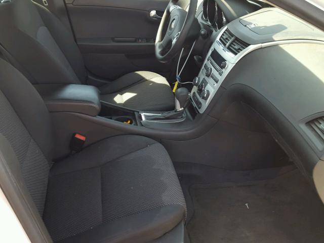 1G1ZC5E01CF129122 - 2012 CHEVROLET MALIBU 1LT WHITE photo 5