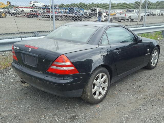 WDBKK47F4YF158708 - 2000 MERCEDES-BENZ SLK 230 KO BLACK photo 4