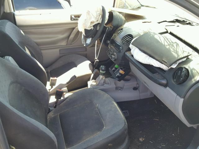 3VWCP21CX1M424908 - 2001 VOLKSWAGEN NEW BEETLE Gümüş foto 5