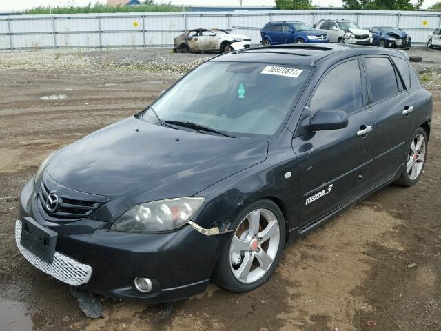 JM1BK343641101584 - 2004 MAZDA 3 HATCHBAC BLACK photo 2