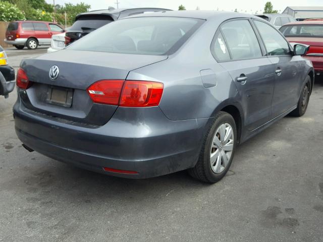 3VW2K7AJ4BM093105 - 2011 VOLKSWAGEN JETTA BASE 灰色 照片 4