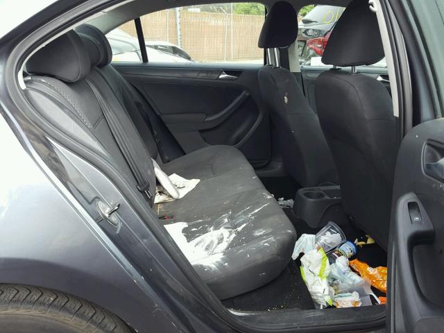 3VW2K7AJ4BM093105 - 2011 VOLKSWAGEN JETTA BASE 灰色 照片 6