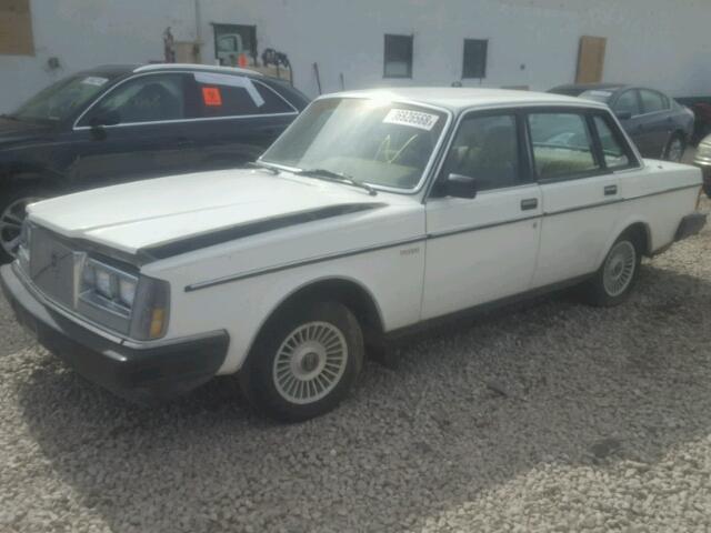 YV1AX8849F1126375 - 1985 VOLVO 244 DL WHITE photo 2