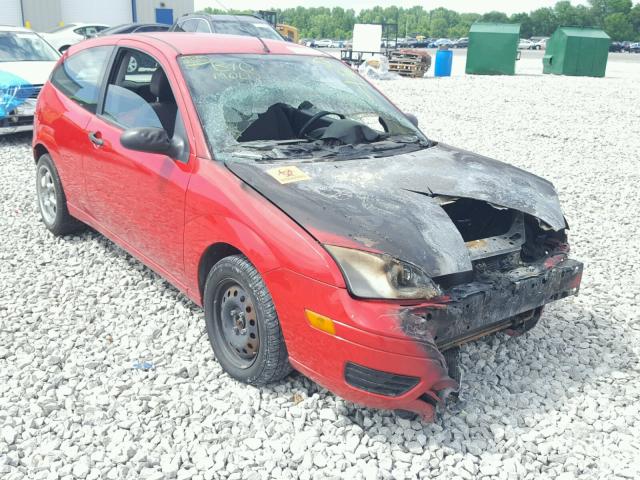 1FAFP31N87W187549 - 2007 FORD FOCUS ZX3 RED photo 1