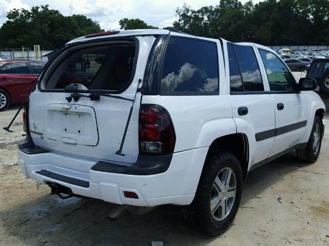 1GNDS13S452375522 - 2005 CHEVROLET TRAILBLAZE WHITE photo 4