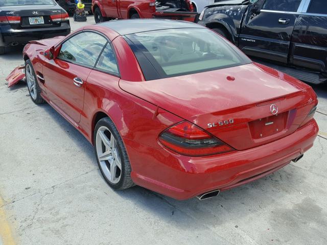 WDBSK71FX9F151869 - 2009 MERCEDES-BENZ SL 550 RED photo 3