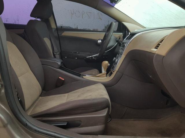 1G1ZB5E16BF170663 - 2011 CHEVROLET MALIBU LS 棕色 照片 5