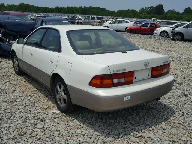 JT8BF22G3V0050703 - 1997 LEXUS ES 300 WHITE photo 3