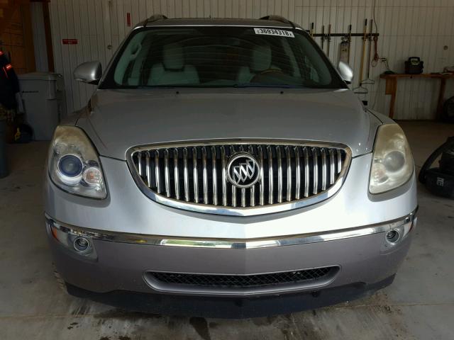 5GAKRBED5BJ109249 - 2011 BUICK ENCLAVE CX SILVER photo 9