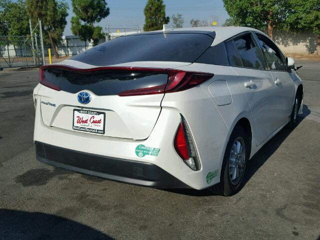 JTDKARFP2H3006259 - 2017 TOYOTA PRIUS PRIM 白色 照片 4