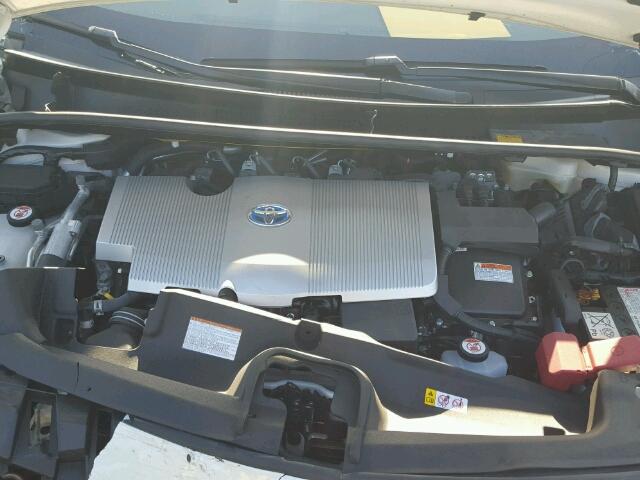 JTDKARFP2H3006259 - 2017 TOYOTA PRIUS PRIM 白色 照片 7