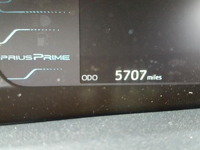 JTDKARFP2H3006259 - 2017 TOYOTA PRIUS PRIM 白色 照片 8