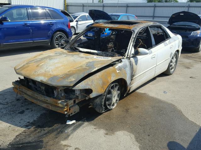 2G4WB52K5W1559522 - 1998 BUICK REGAL LS 白色 照片 2