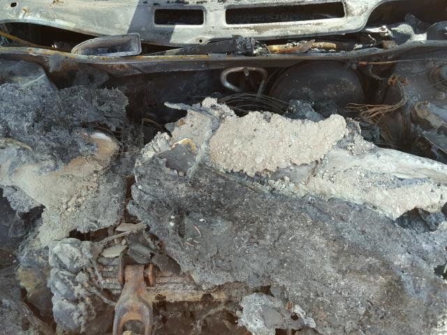 2G4WB52K5W1559522 - 1998 BUICK REGAL LS 白色 照片 7