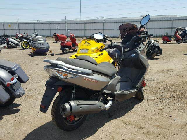 RFBT7K2229B250413 - 2009 KYMCO USA INC XCITING 25 GRAY photo 4