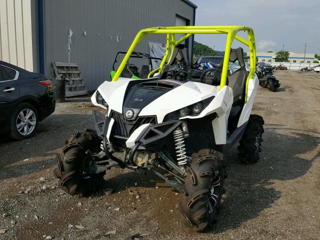 3JBPGAP23FJ000074 - 2015 CAN-AM MAVERICK 1 WHITE photo 2