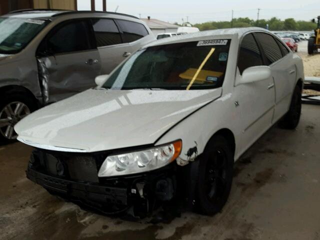 KMHFC46F27A184393 - 2007 HYUNDAI AZERA SE WHITE photo 2