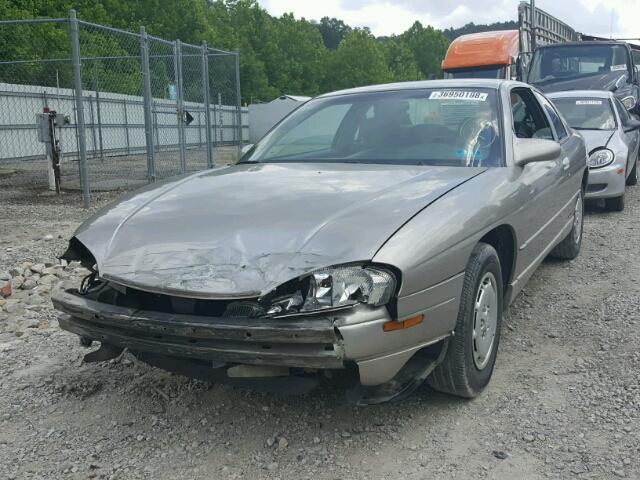 2G1WW12M7W9329364 - 1998 CHEVROLET MONTE CARL 灰色 照片 2