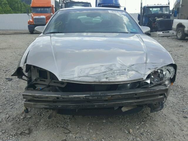 2G1WW12M7W9329364 - 1998 CHEVROLET MONTE CARL 灰色 照片 9