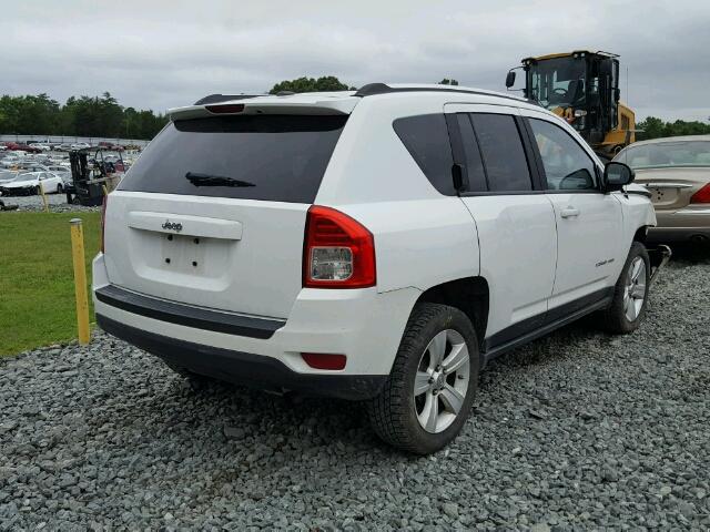 1C4NJCBA3CD627198 - 2012 JEEP COMPASS SP WHITE photo 4