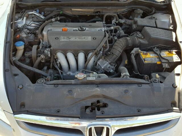 1HGCM56196A074018 - 2006 HONDA ACCORD VAL SILVER photo 7