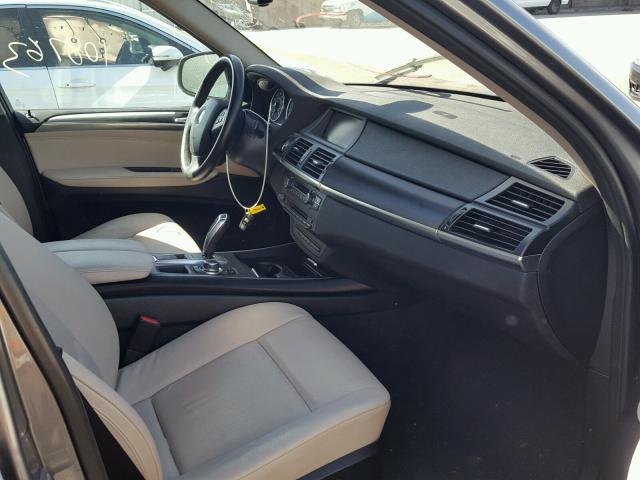 5UXZV4C51BL412466 - 2011 BMW X5 XDRIVE3 GRAY photo 5