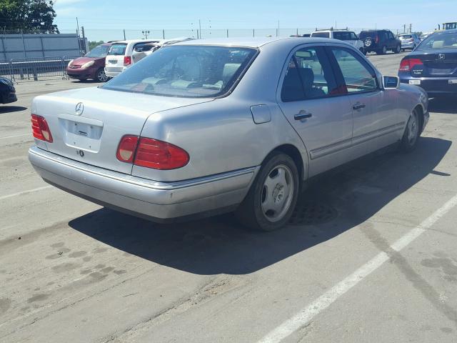 WDBJF72F4VA300704 - 1997 MERCEDES-BENZ E 420 GRAY photo 4