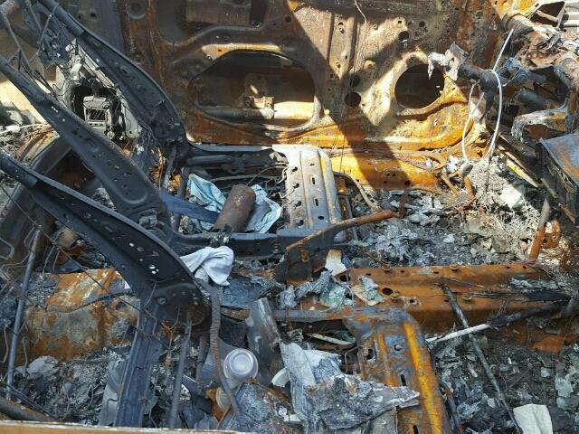 JTKDE167X60087288 - 2006 TOYOTA SCION TC 烧焦的 照片 5