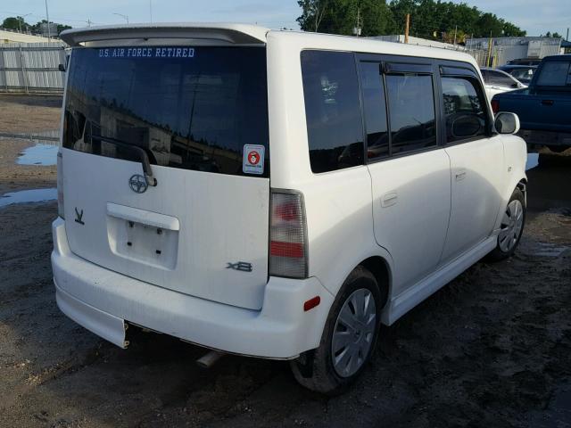 JTLKT334464118090 - 2006 TOYOTA SCION XB WHITE photo 4