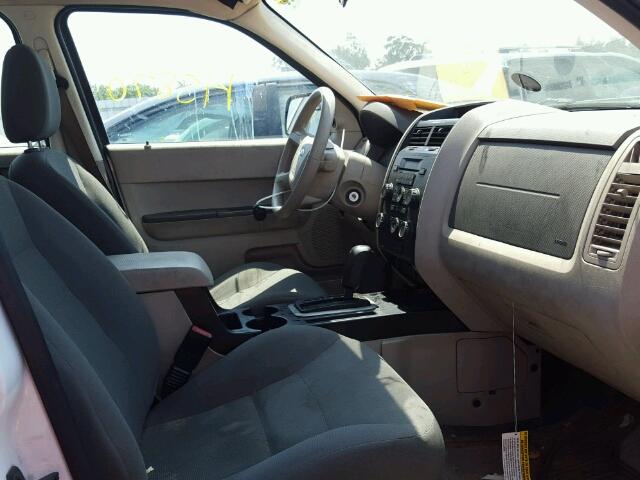 1FMCU02Z48KB77871 - 2008 FORD ESCAPE XLS WHITE photo 5