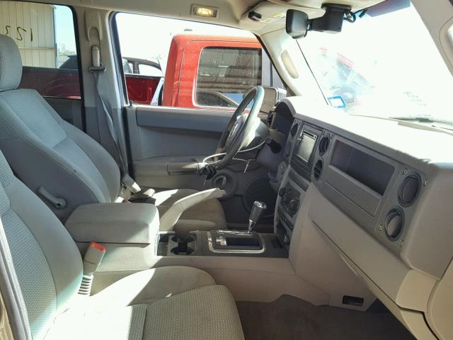 1J8HG48N16C156649 - 2006 JEEP COMMANDER 金色 照片 5