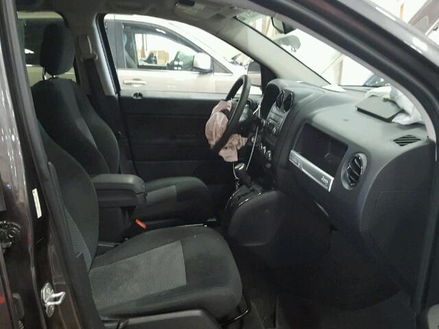 1C4NJDBB5GD646033 - 2016 JEEP COMPASS SP GRAY photo 5