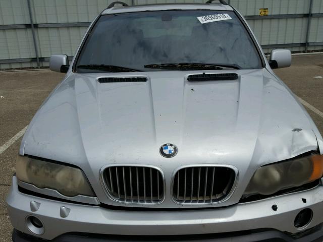 WBAFB33501LH06866 - 2001 BMW X5 4.4I SILVER photo 7