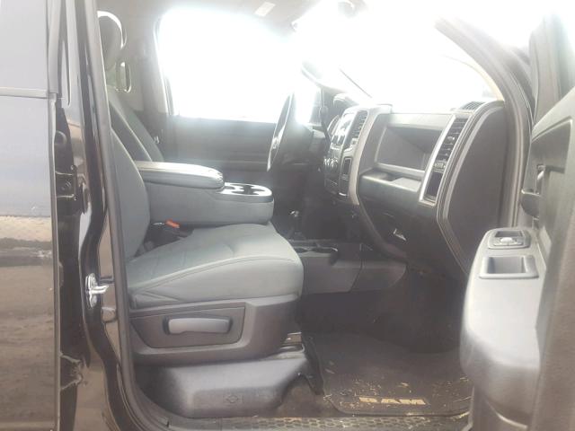 3C6UR5CL0HG601644 - 2017 RAM 2500 ST BLACK photo 5